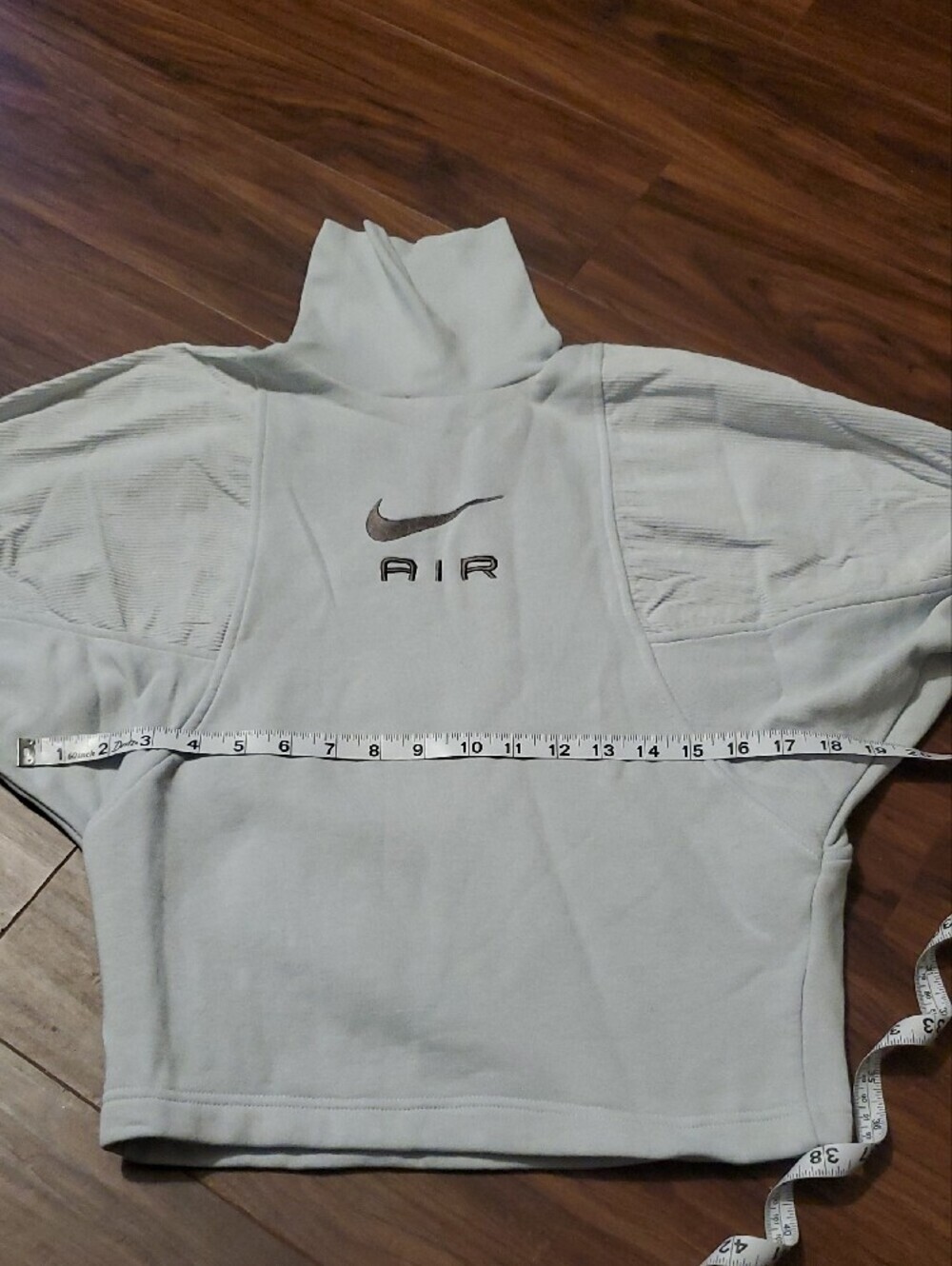 Nike AIR Cropped Turtleneck Sweatshirt - Picture 6 of 10